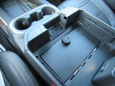 Used 2021 GMC Sierra 3500 Denali w/ Denali Ultimate Package image 27