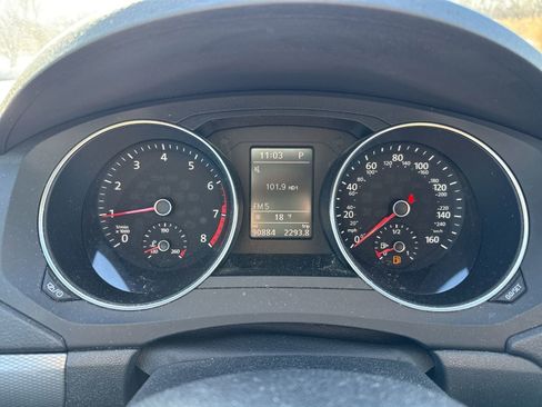 Used 2017 Volkswagen Jetta SE image 15