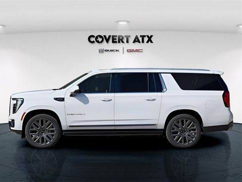 New 2026 GMC Yukon XL Denali Ultimate w/ LPO, Illumination Package image 4