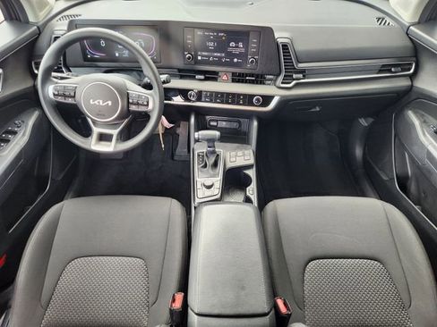 Used 2025 Kia Sportage LX FWD image 20
