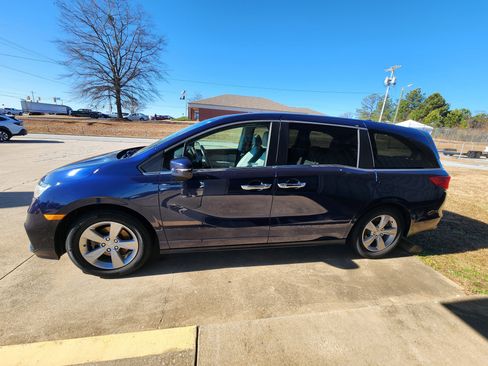 Used 2018 Honda Odyssey EX-L image 8