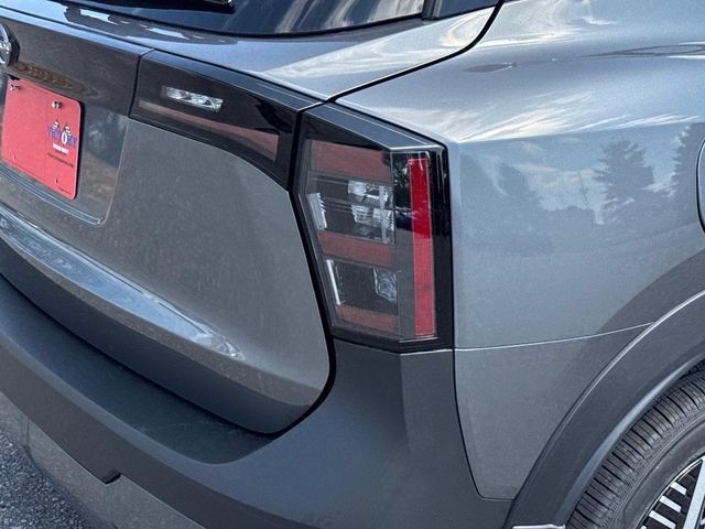 New 2027 Nissan Kicks SV FWD image 12