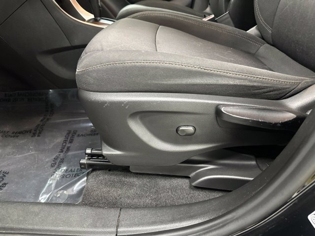 Used 2020 Chevrolet Trax LT FWD image 11