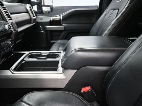 Used 2017 Ford F250 Platinum w/ Platinum Ultimate Package image 21