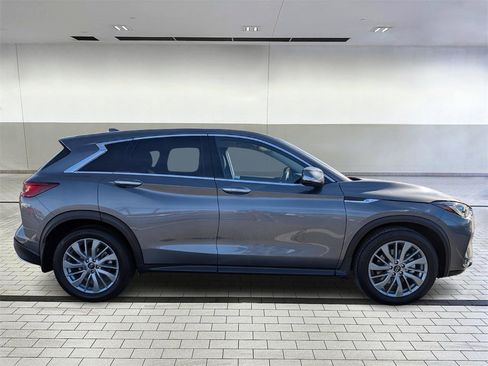 Used 2025 INFINITI QX50 Pure image 6