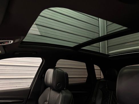 Used 2018 Audi SQ5 Premium Plus w/ Navigation Package image 22