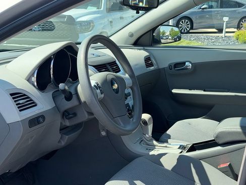 Used 2011 Chevrolet Malibu LS FWD image 8