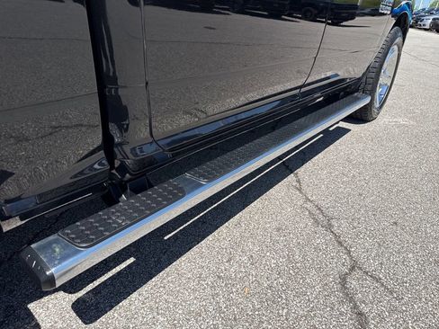 Used 2018 RAM 1500 Express w/ Express Value Package AWD/4WD image 15