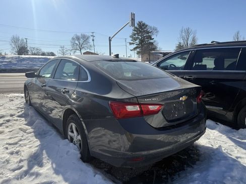 Used 2018 Chevrolet Malibu LS image 4