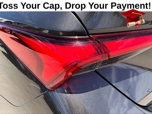 Used 2019 Toyota Avalon XLE w/ Moonroof Package FWD image 39