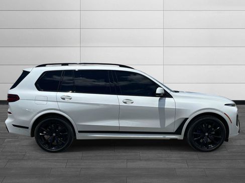 Used 2024 BMW X7 xDrive40i w/ Executive Package AWD/4WD image 2