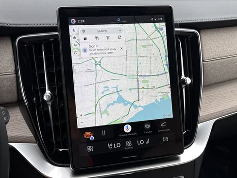 New 2026 Volvo XC90 B5 Plus w/ Protection Package image 26