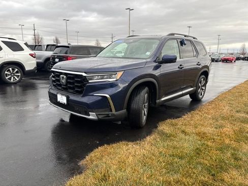 Used 2023 Honda Pilot Elite image 7