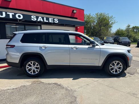 Used 2021 Jeep Grand Cherokee L Limited AWD/4WD image 3