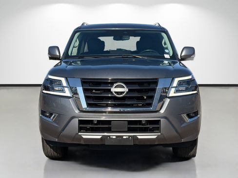 Used 2023 Nissan Armada SL w/ Captain's Chairs Package image 8