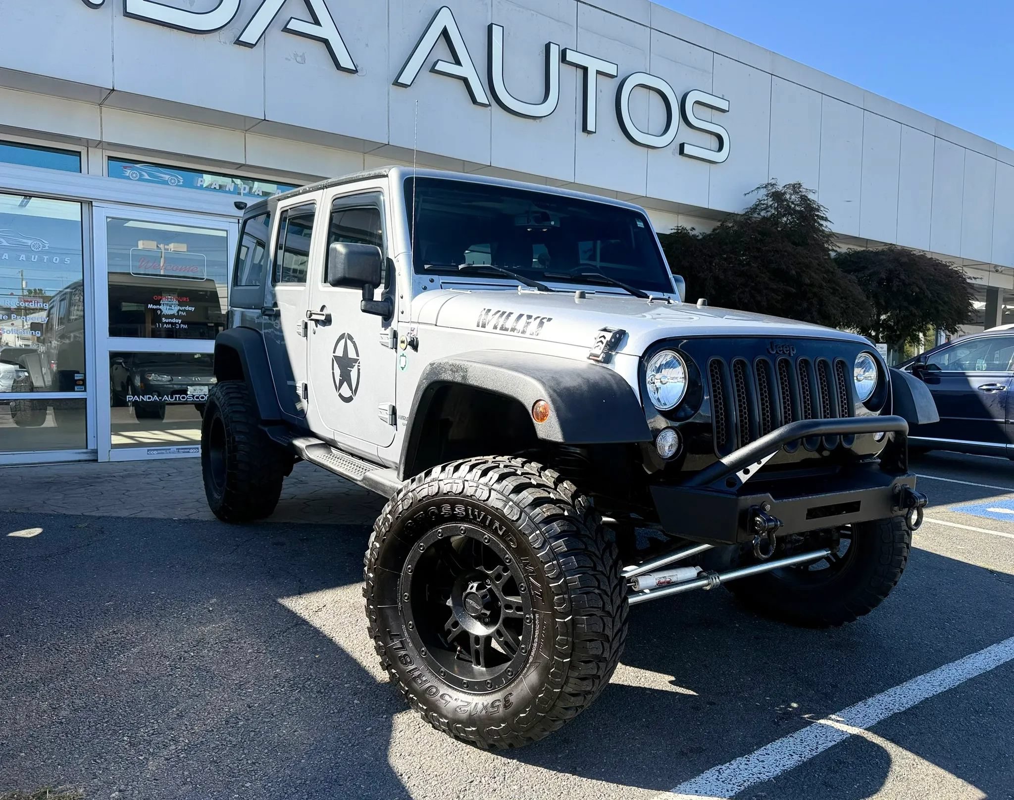 Used 2015 Jeep Wrangler Unlimited Sport AWD/4WD image 1
