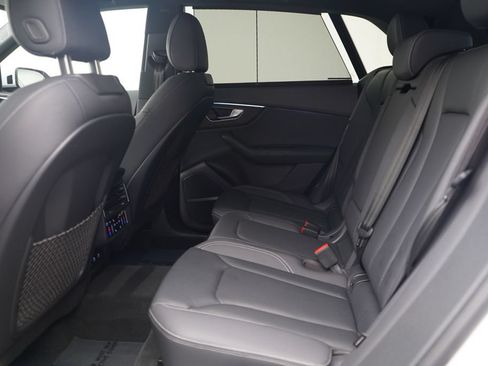 Used 2022 Audi Q8 Premium Plus AWD/4WD image 7