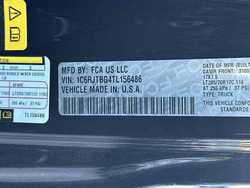 New 2026 Jeep Gladiator Rubicon w/ Technology Group AWD/4WD image 28