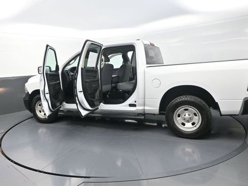 Used 2019 RAM 1500 Tradesman w/ Popular Equipment Group AWD/4WD image 33