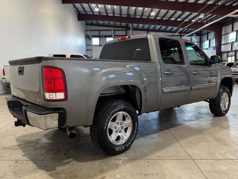 Used 2012 GMC Sierra 1500 SLE w/ All-Terrain Package AWD/4WD image 8