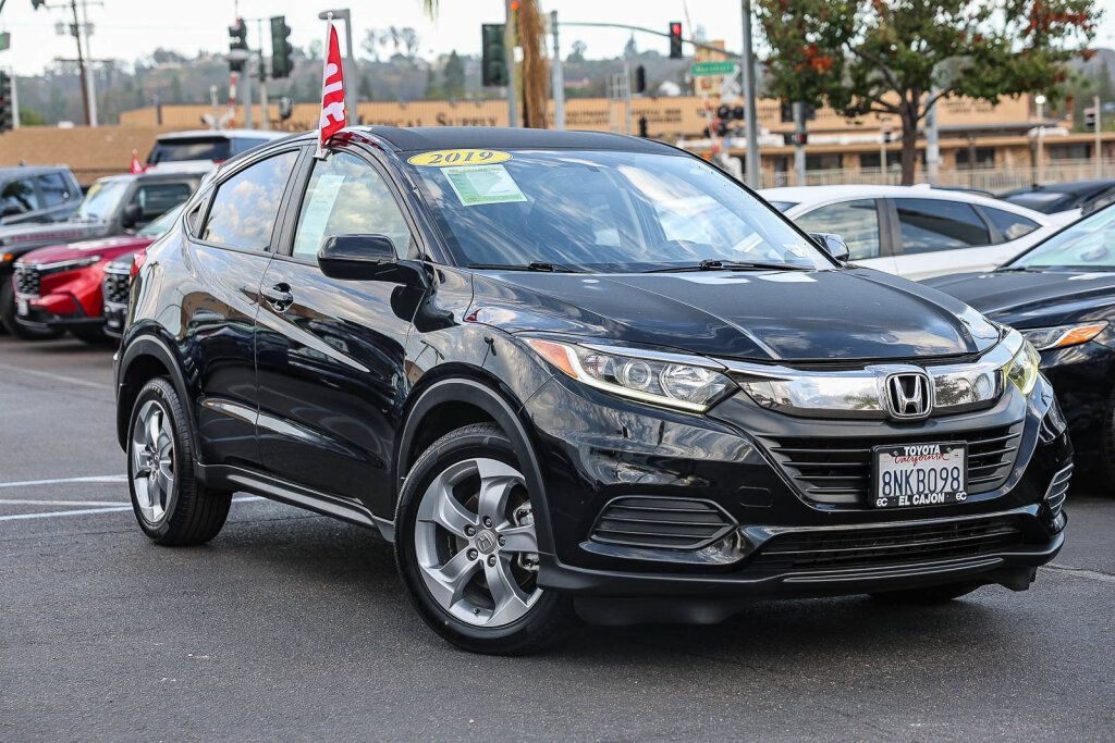 Used 2019 Honda HR-V LX image 1