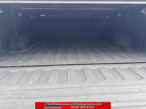 Used 2019 RAM 1500 Classic SLT w/ Luxury Group AWD/4WD image 21