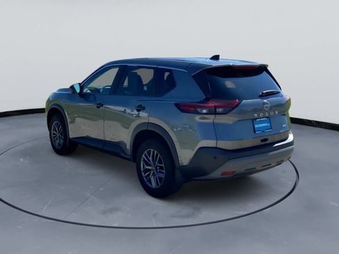 Used 2023 Nissan Rogue S AWD/4WD image 3