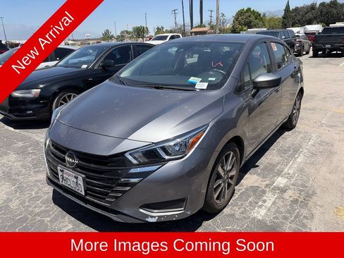 Used 2023 Nissan Versa SV FWD image 5