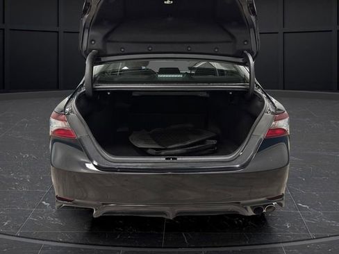 Used 2023 Toyota Camry SE image 12