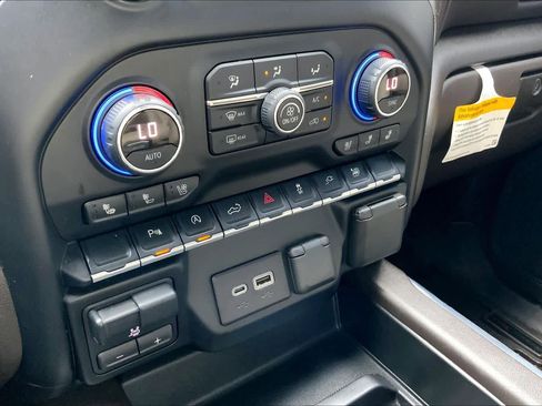 Used 2021 Chevrolet Silverado 1500 LTZ image 67