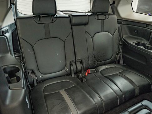 Used 2025 Honda Pilot EX-L image 32
