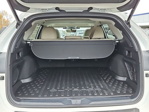 Certified 2025 Subaru Outback Limited image 33