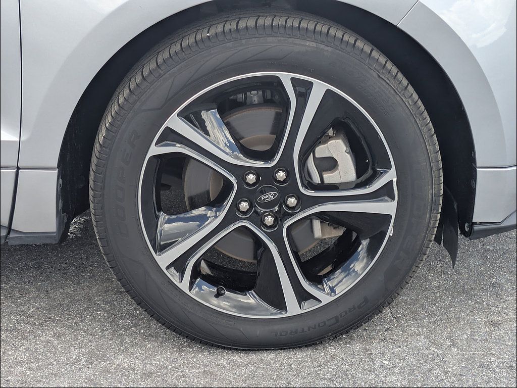 Used 2021 Ford Edge ST AWD/4WD image 11