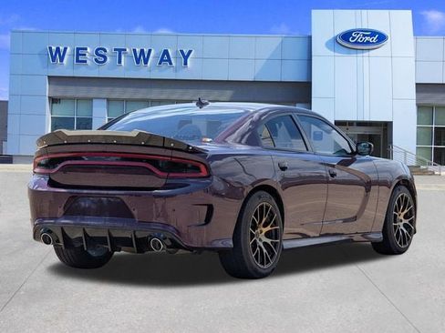 Used 2022 Dodge Charger R/T RWD image 3