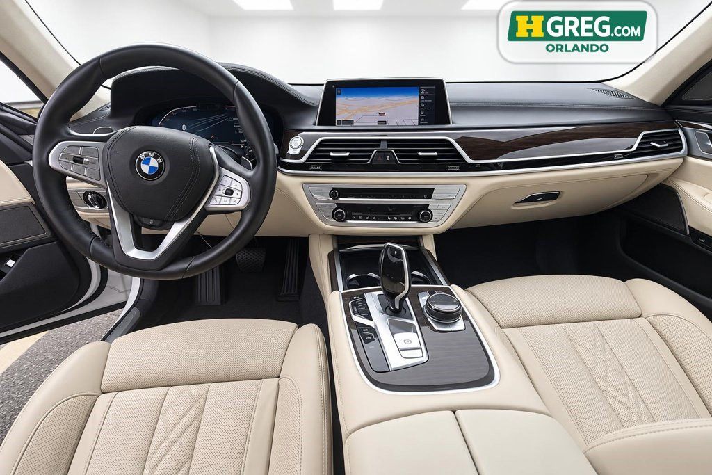 Used 2021 BMW 750i xDrive w/ Executive Package AWD/4WD image 15