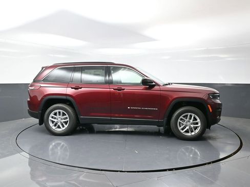 New 2025 Jeep Grand Cherokee Laredo X w/ Luxury Tech Group I image 4