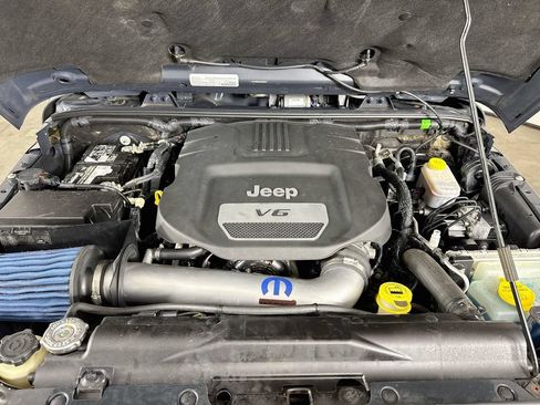 Used 2015 Jeep Wrangler Unlimited Sport AWD/4WD image 30