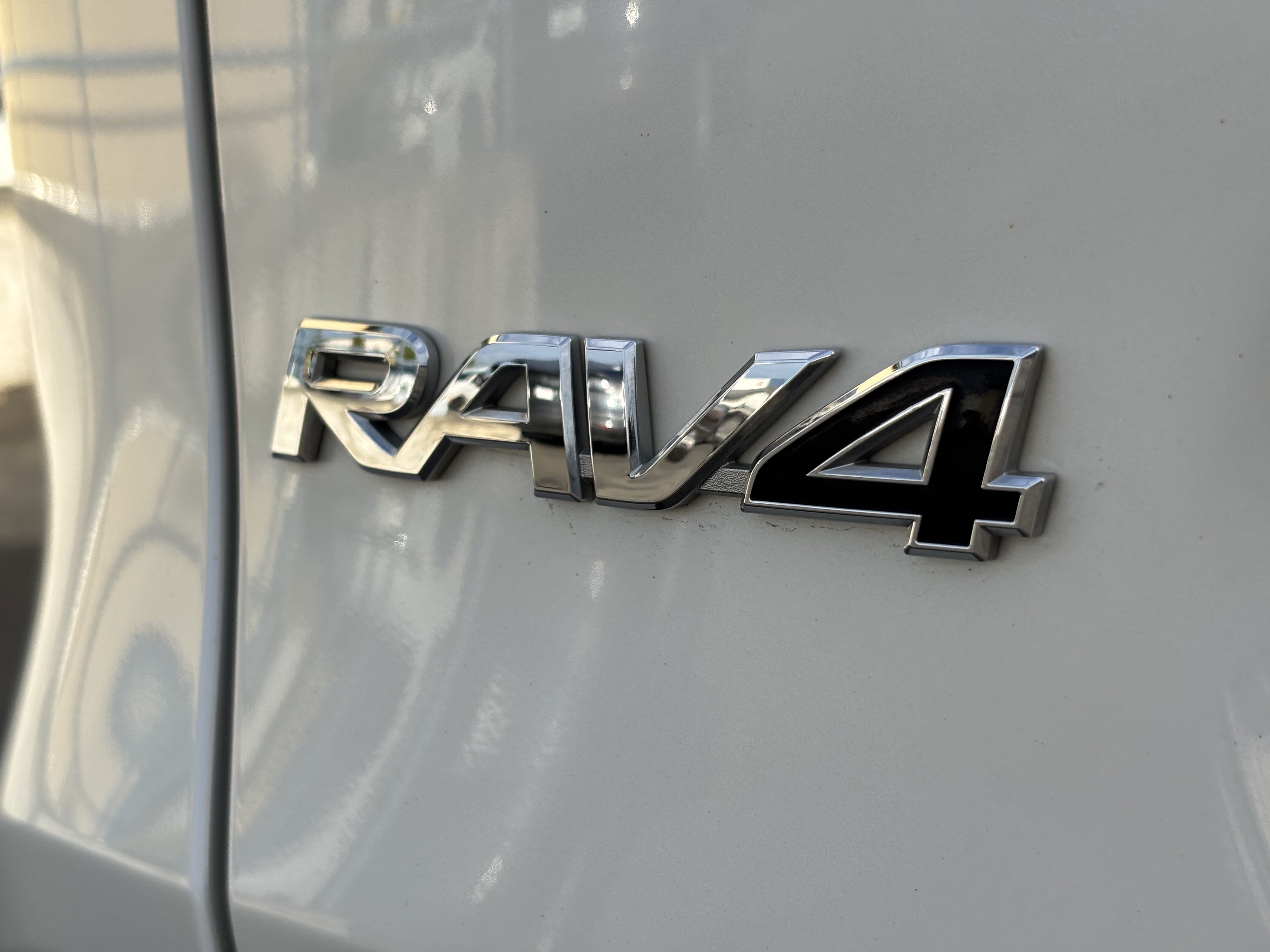 Used 2021 Toyota RAV4 XSE AWD/4WD image 11