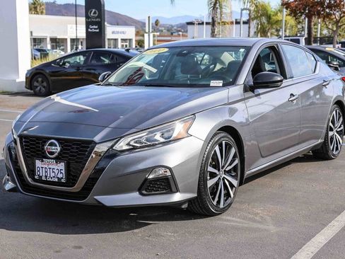 Used 2020 Nissan Altima 2.5 SR w/ Premium Package image 20