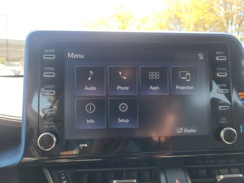 Used 2019 Toyota C-HR XLE FWD image 27