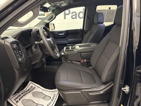 Used 2020 Chevrolet Silverado 1500 Custom w/ Custom Value Package AWD/4WD image 8