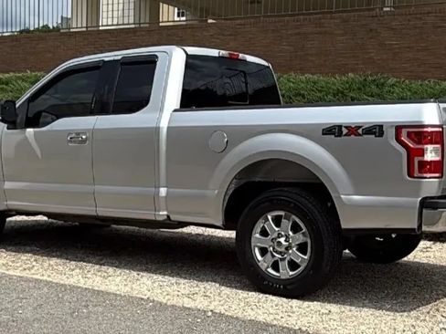 Used 2018 Ford F150 XLT w/ Equipment Group 302A Luxury AWD/4WD image 6