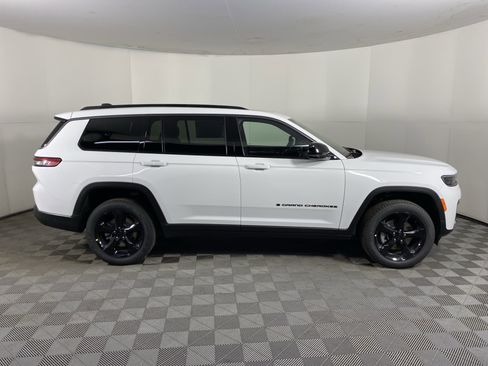 New 2026 Jeep Grand Cherokee L Limited image 7