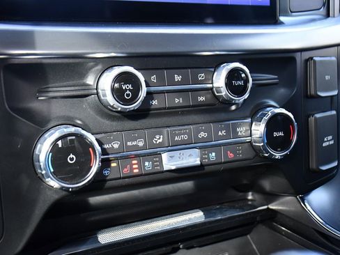 Used 2022 Ford F150 Lariat w/ Equipment Group 502A High AWD/4WD image 34