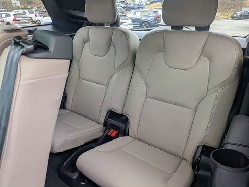 New 2026 Volvo XC90 B6 Ultra image 15