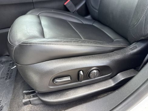 Used 2019 GMC Acadia SLT FWD image 42
