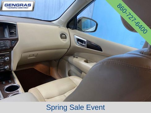 Used 2015 Nissan Pathfinder SL w/ SL Tech Package AWD/4WD image 31