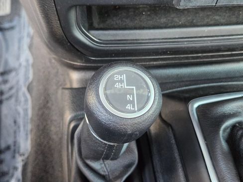 Used 2019 Jeep Wrangler Sport AWD/4WD image 27