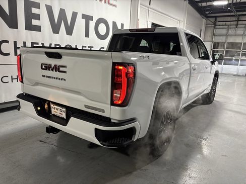 New 2026 GMC Sierra 1500 Elevation image 29