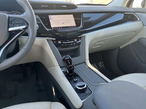 Certified 2024 Cadillac XT6 Premium Luxury w/ LPO, Floor Liner Package image 15